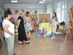 Диптих о дружбе Якутии и Татарстана создала художница Мира Аргунова