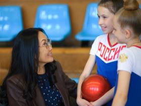 Людмила Николаева посетила спортивную школу в Нерюнгринском районе