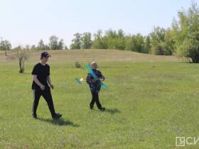 Усидчивость и эксперименты: школьников Якутска обучают строить модели самолетов