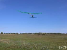 Усидчивость и эксперименты: школьников Якутска обучают строить модели самолетов