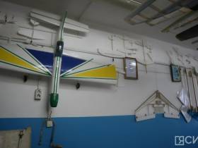 Усидчивость и эксперименты: школьников Якутска обучают строить модели самолетов