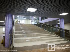 Конференц-зал, лаборатории, стадион: обзор самой большой школы Якутии