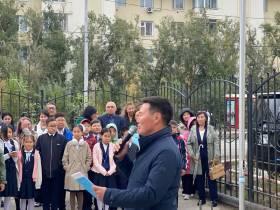 Алмазэргиэнбанк в День знаний раздал подарки