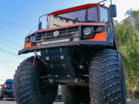 Вездеходы «Бурлак» могут заменить авиаперевозку грузов в труднодоступные поселения Якутии