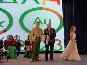 Сотрудники филиала АО «ДРСК» «Южно-Якутские электрические сети» отмечены высокими наградами