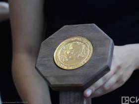 В Якутске презентовали эксклюзивные медали турнира памяти Дмитрия Коркина