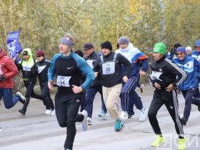 В Якутске более четырех тысяч любителей бега вышли на старт всероссийского забега «Кросс нации»