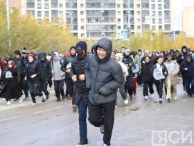 В Якутске более четырех тысяч любителей бега вышли на старт всероссийского забега «Кросс нации»