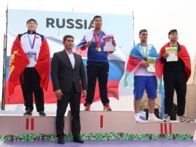 Гимн России, новый уровень конкуренции и триумф Баишевых. Итоги чемпионата мира по мас-рестлингу