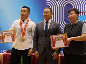 Гимн России, новый уровень конкуренции и триумф Баишевых. Итоги чемпионата мира по мас-рестлингу