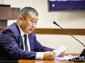 В Якутии на 17 региональных дорогах полностью завершили укладку верхнего слоя покрытия