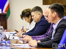 В Якутии на 17 региональных дорогах полностью завершили укладку верхнего слоя покрытия