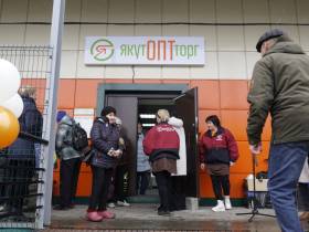 Торгово-логистический центр открыли в поселке Зырянка Верхнеколымского района
