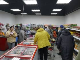 Торгово-логистический центр открыли в поселке Зырянка Верхнеколымского района