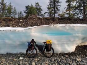 На велосипеде и байдарке: немецкий турист проделал путь из Оймякона в Верхоянск