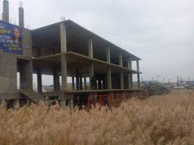 В Якутске во время проверки опасных конструкций обнаружили складирование железобетонных плит