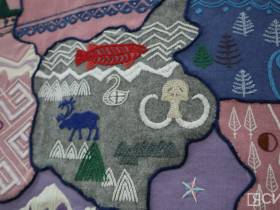 В Якутске открылась выставка вышитых карт и гербов