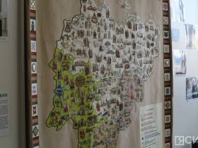 В Якутске открылась выставка вышитых карт и гербов