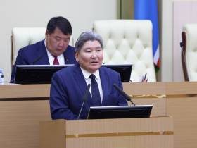 Избраны новые заместители председателя парламента Якутии