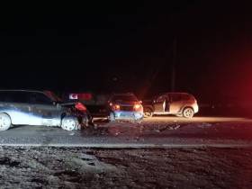 В Якутске пьяный водитель устроил ДТП с участием трех автомобилей