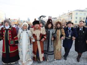 В Якутске прошел масштабный осуохай в честь Дня государственности республики