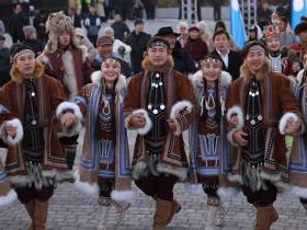 В Якутске прошел масштабный осуохай в честь Дня государственности республики