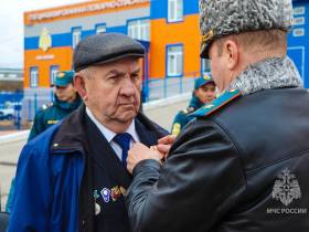 МЧС Якутии чествовали ветеранов гражданской обороны