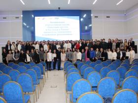 В Общественном центре Якутии обсудили вопросы воспитания молодежи и сохранения семейных ценностей