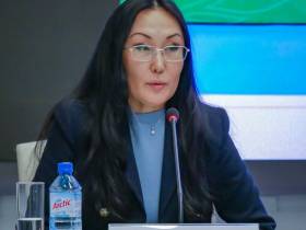 Чемпионки художественной гимнастики сестры Аверины ответили на вопросы юных якутян