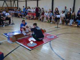 21 команда словацких школьников сразилась в мас-рестлинге