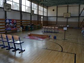 21 команда словацких школьников сразилась в мас-рестлинге