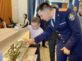 Сотрудники следственного управления приняли участие в мероприятиях, проведенных в рамках межрегиональных юношеских научных чтений им. С.П. Королева в городе Якутске