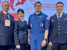 Сотрудники следственного управления приняли участие в мероприятиях, проведенных в рамках межрегиональных юношеских научных чтений им. С.П. Королева в городе Якутске