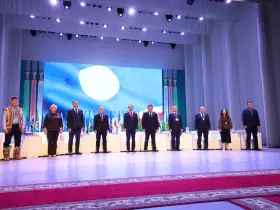 Глава Якутии заявил о необходимости повышения зарплат муниципальным работникам