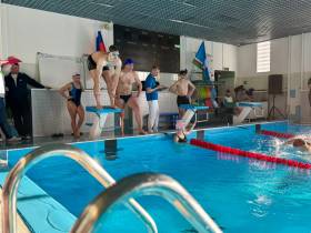 Команда «Железных дорог Якутии» стала победителем соревнований по плаванию в Алдане