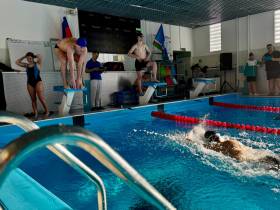 Команда «Железных дорог Якутии» стала победителем соревнований по плаванию в Алдане