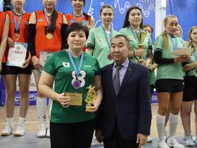 В Якутске завершился чемпионат республики по волейболу