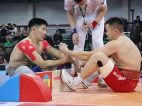 В Чурапче выявили новых чемпионов Якутии по мас-рестлингу