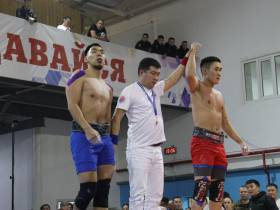 В Чурапче выявили новых чемпионов Якутии по мас-рестлингу