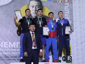 В Чурапче выявили новых чемпионов Якутии по мас-рестлингу