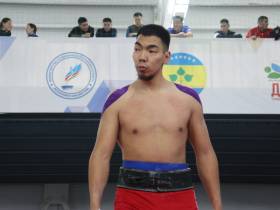 Определены финалисты чемпионата Якутии по мас-рестлингу