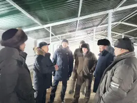 Сергей Местников посетил новые животноводческие комплексы в Мегино-Кангаласском улусе