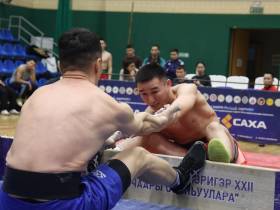 Стали известны лидеры первого дня чемпионата Якутии по национальному многоборью