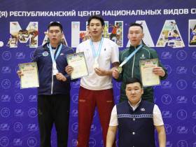 Яков Дмитриев впервые стал чемпионом Якутии по национальному многоборью