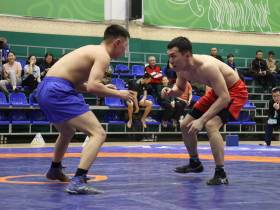 Яков Дмитриев впервые стал чемпионом Якутии по национальному многоборью