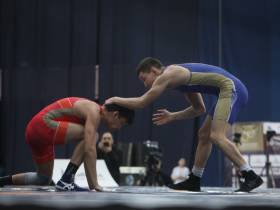 Борец Юрий Винокуров: «При родных болельщиках мы должны побеждать»