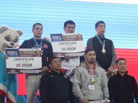 Четыре борца из Якутии завоевали золотые медали турнира Романа Дмитриева