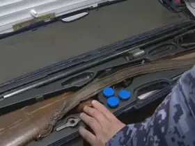 Глава Якутии передал участникам СВО гладкоствольное ружьё