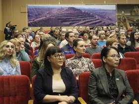 Правительственная группа отчиталась перед промышленными компаниями Нерюнгринского района