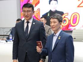 Петру Павлову присвоено звание заслуженного журналиста Якутии